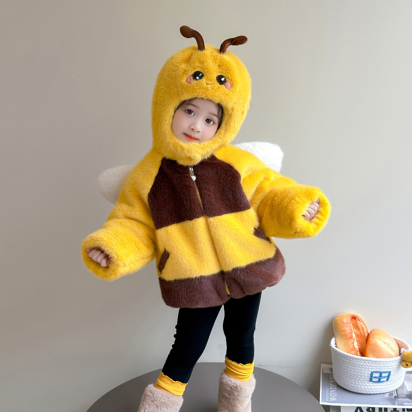 Yours Clothing Summer Jackets - Karikatür Küçük Arı Kız Pamuklu Ceket