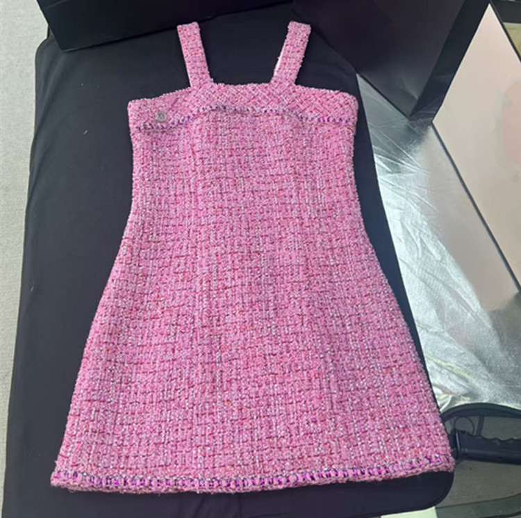 Avrupa Kadın Giyiminde Özelleş - Summer Clothing In Winter incelemesi ve fiyatı